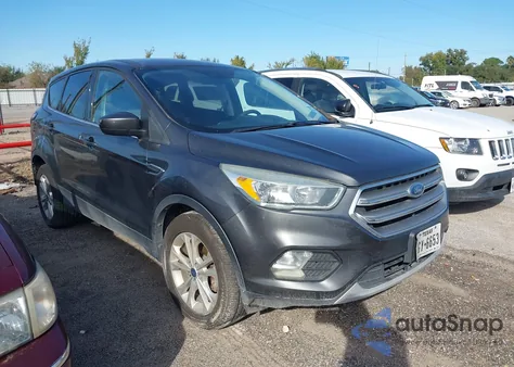 2017 Ford Escape Se z USA, uszkodzony, nr VIN 1FMCU0GD2HUC48843